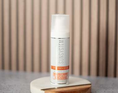 Divine Touch SPF 50+ - Солнцезащитный крем для лица 50+SPF 30 с арганой и соевыми протеинами, 30 мл