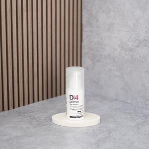 D4 Prime Day System - Spray zilnic pentru prevenirea căderii părului cu cafeină, biotină și proteine din grâu, 75 ml