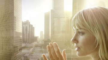 Жизнь в большом городе: особенности ухода за волосами в мегаполисе