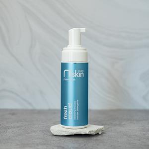 Fresh Cloud - Spumă de curățare cu pantenol, extract de iederă și ulei de jojoba 150 ml