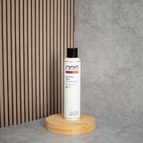 NXT Anti Frizz Fixer - Лак анти-фриз, блеск и объем сильной фиксации с икрой и пантенолом, 300 мл